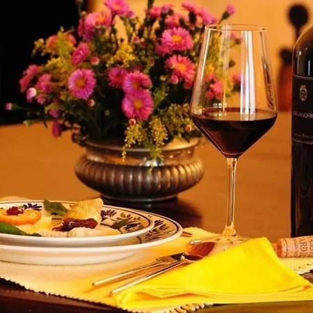 Sleeps 2 Pool Wifi T764326 *